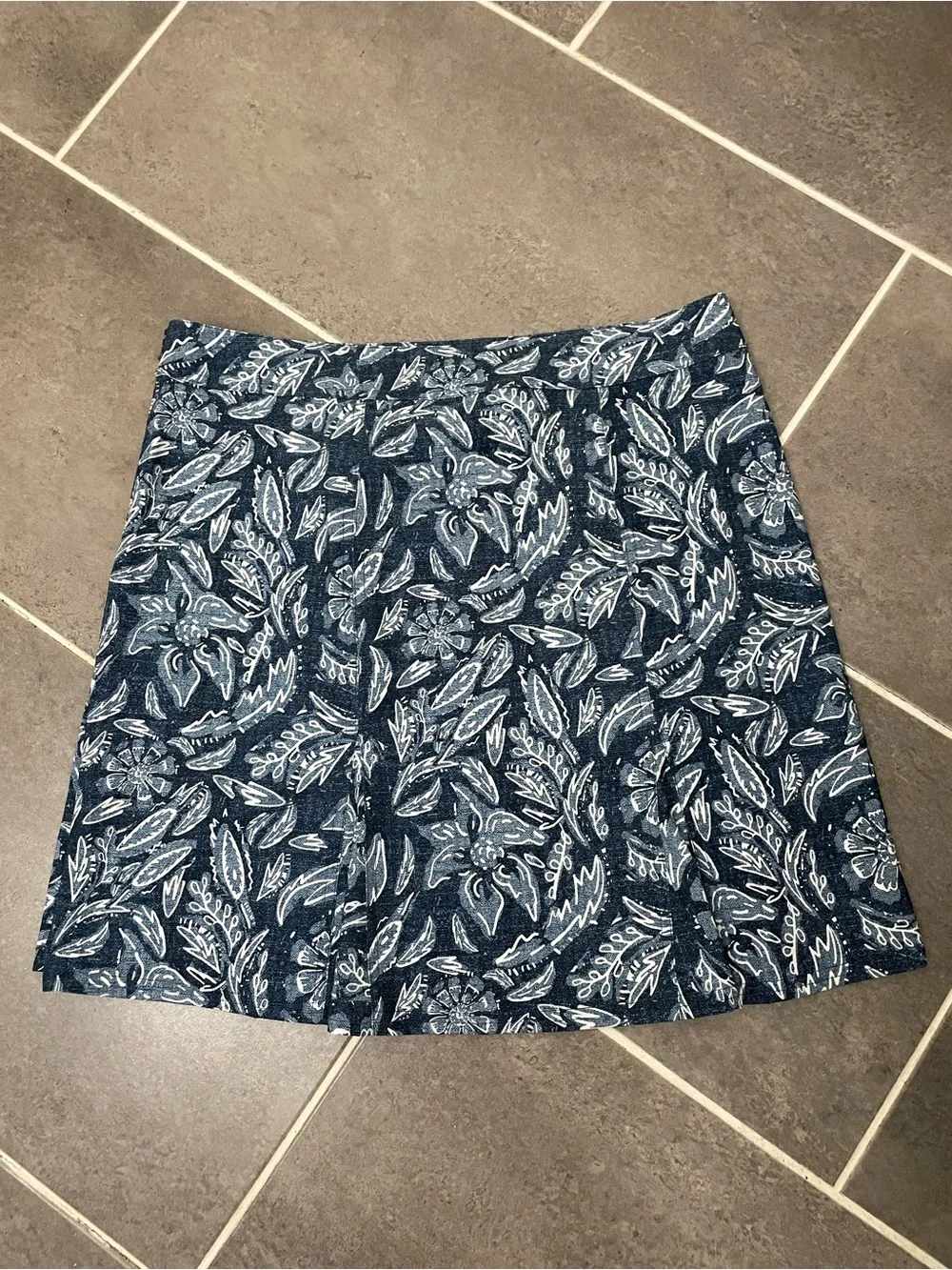 RipSkirt Hawaii Length 2 skirt with pockets size Large